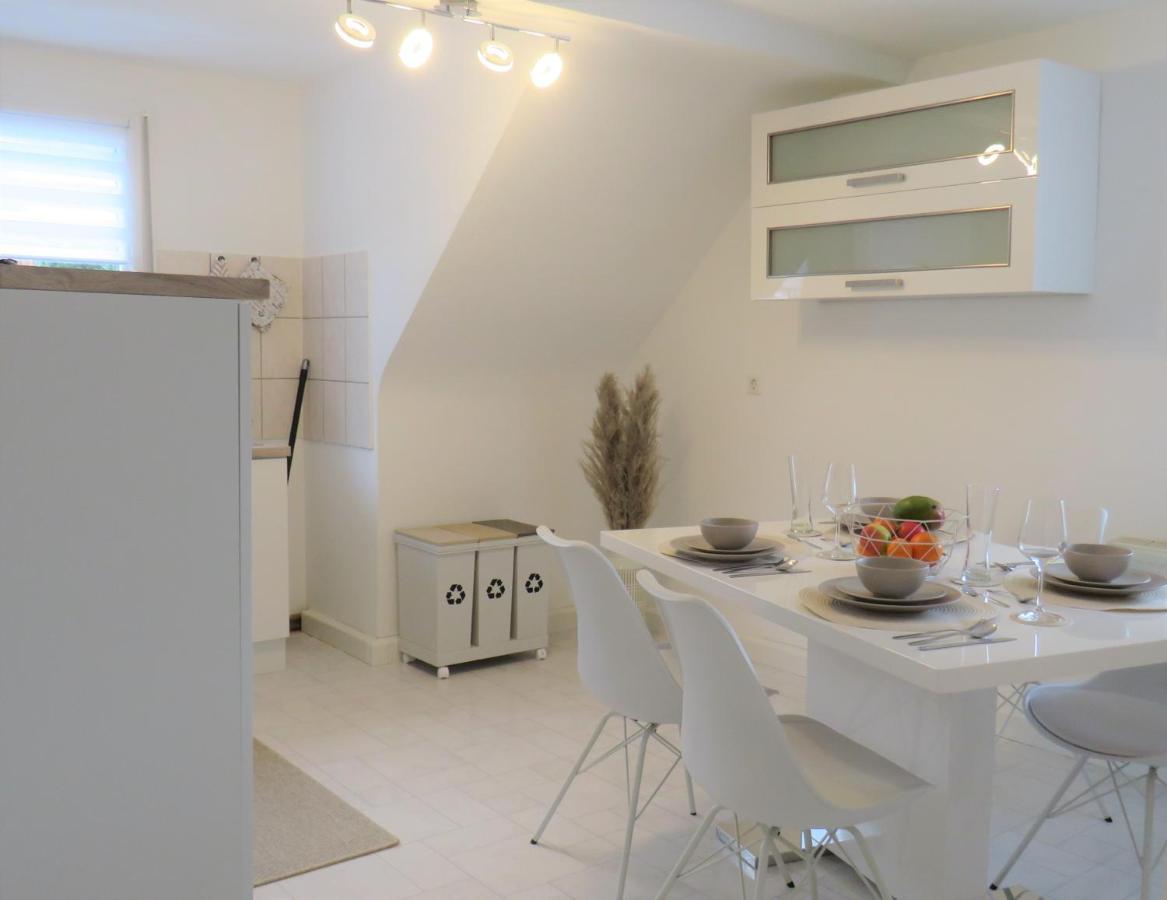 Alte Schule, Ferien- Und Monteurwohnung Gernsbach Kültér fotó